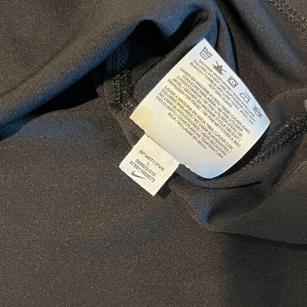 Nike Golf Tour Performance Pebble Beach Golf
Polo Black Men’s Size Large - Picture 6 of 8